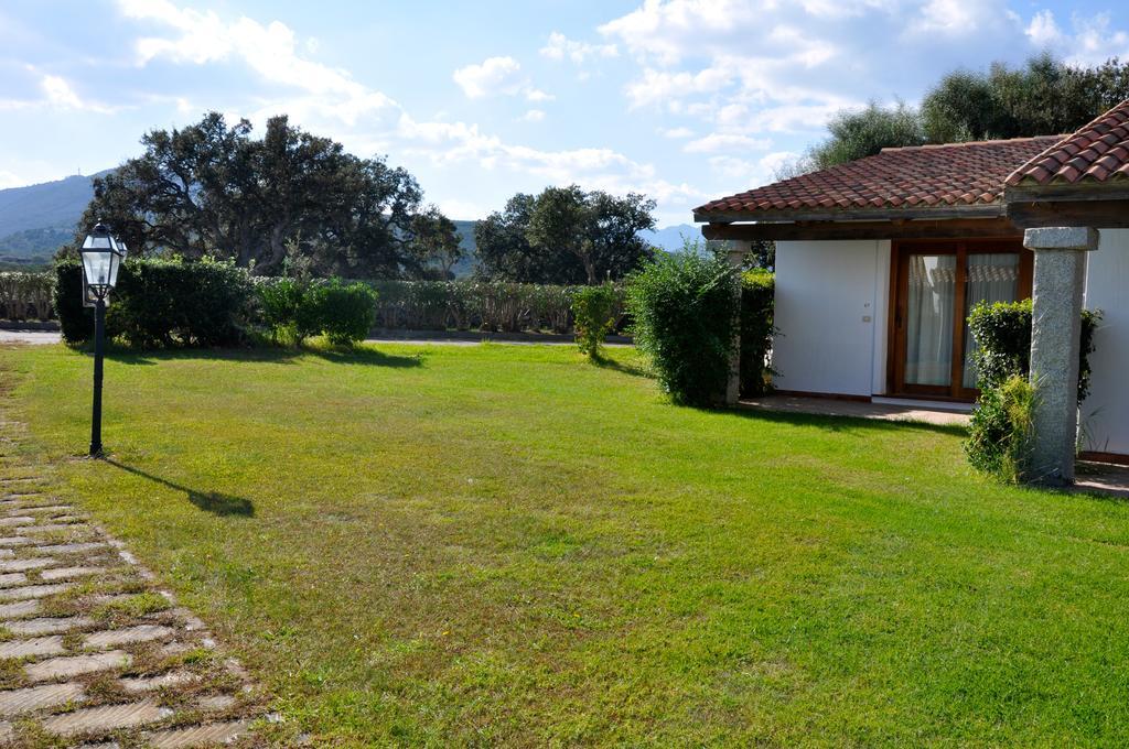 Residence Liscia Eldi San Teodoro  Esterno foto