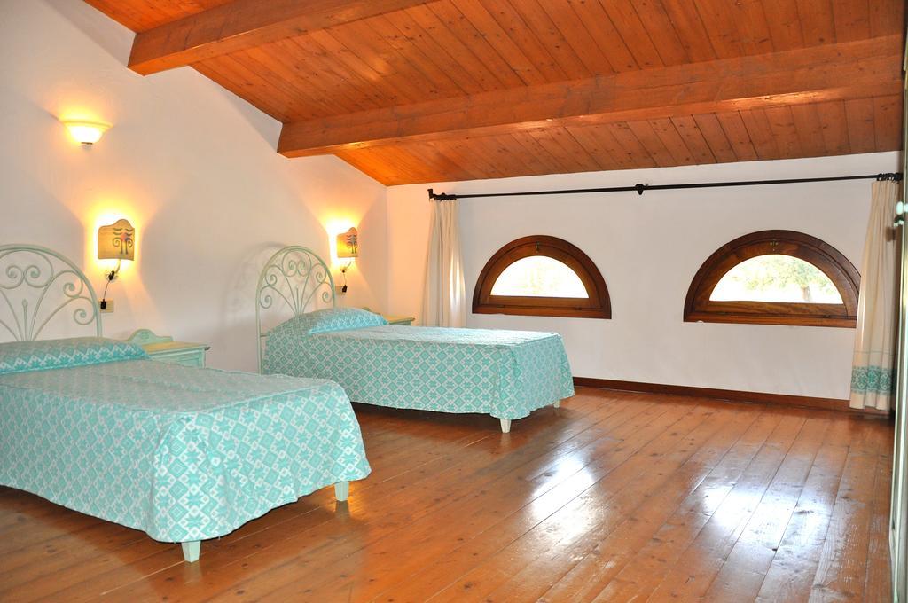 Residence Liscia Eldi San Teodoro  Esterno foto