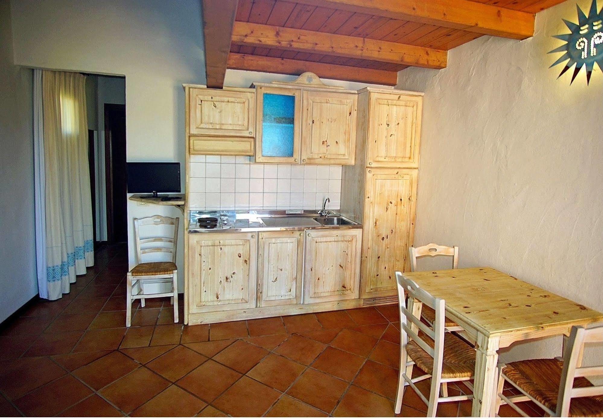 Residence Liscia Eldi San Teodoro  Esterno foto