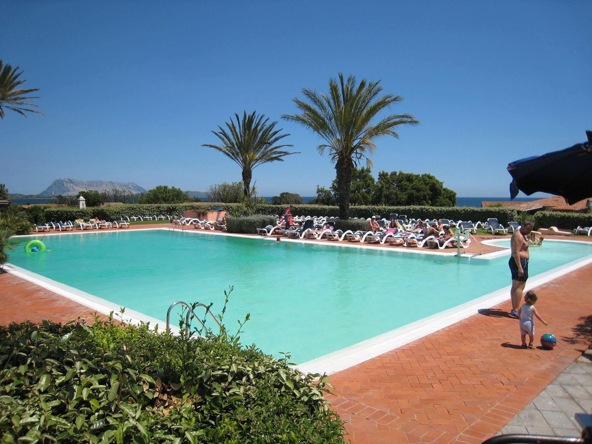 Residence Liscia Eldi San Teodoro  Esterno foto