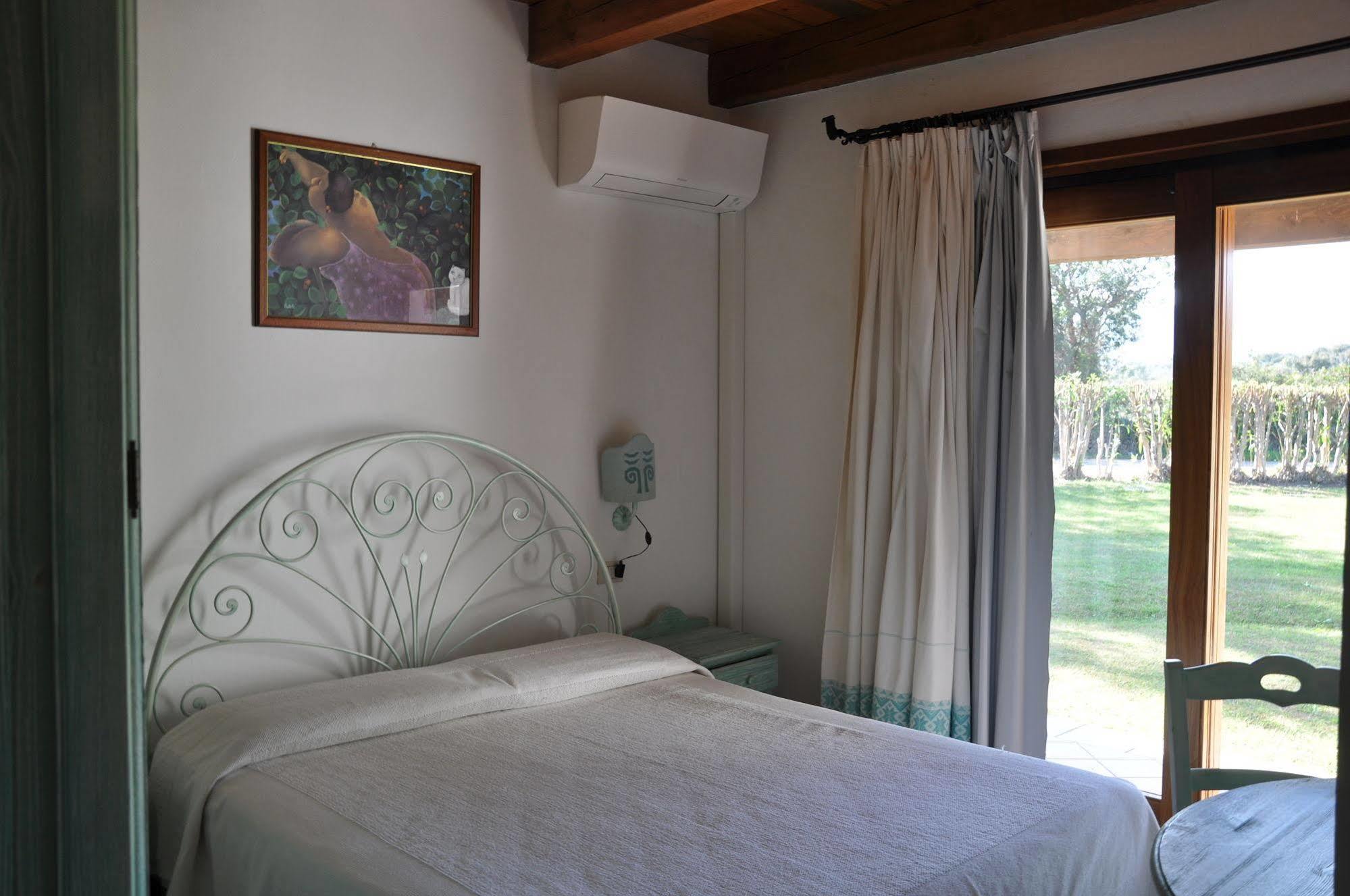 Residence Liscia Eldi San Teodoro  Esterno foto