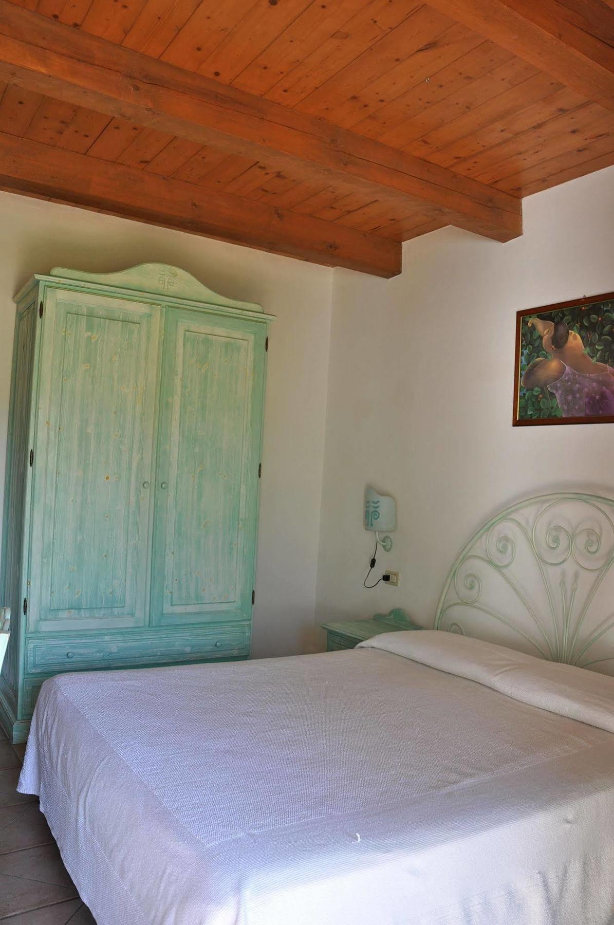 Residence Liscia Eldi San Teodoro  Esterno foto